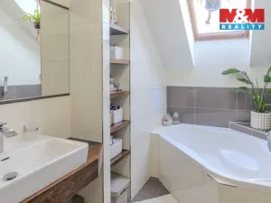 Prodej bytu 3+1, Zlín - Kudlov, Žlutá, 83 m2