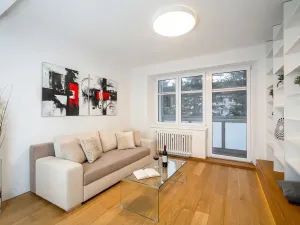 Pronájem bytu 3+1, Praha - Čakovice, Úslavská, 76 m2