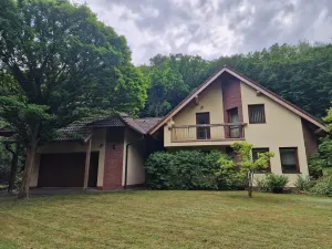 Prodej rodinného domu, Hrdlořezy, 280 m2