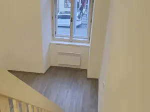 Pronájem bytu 2+kk, Praha - Smíchov, Nádražní, 52 m2