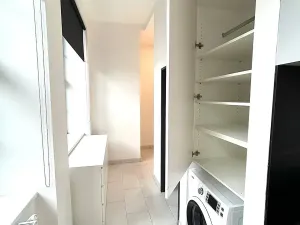 Pronájem bytu 1+kk, Praha - Vysočany, Poděbradská, 33 m2