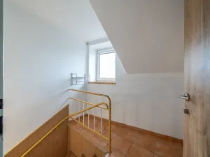 Prodej bytu 3+1, Olomouc, Chválkovická, 92 m2