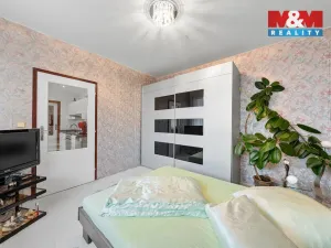 Prodej bytu 3+1, Ústí nad Labem - Mojžíř, Peškova, 66 m2