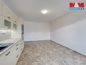Pronájem bytu 1+kk, Klatovy - Klatovy IV, Tyršova, 31 m2