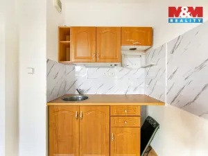 Prodej bytu 2+kk, Praha, Voskovcova, 42 m2