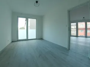 Pronájem bytu 2+kk, Plzeň, Na Jíkalce, 58 m2