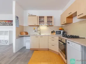 Prodej bytu 3+1, Dubí, Koněvova, 69 m2