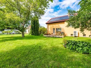 Prodej vícegeneračního domu, Jenštejn, 200 m2