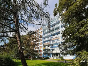 Prodej bytu 4+kk, Praha - Kobylisy, Třebenická, 73 m2