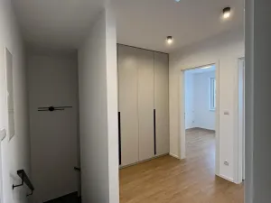 Pronájem bytu 3+kk, České Budějovice, Šroubárenská, 63 m2