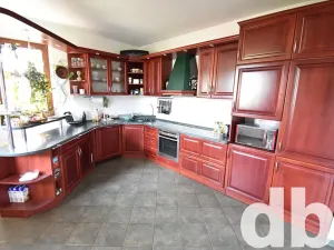 Prodej rodinného domu, Sadov, 366 m2