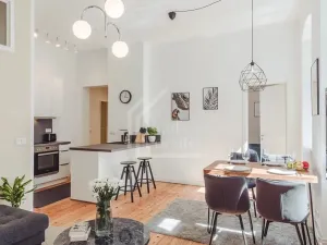 Pronájem bytu 3+kk, Praha, Pernerova, 85 m2