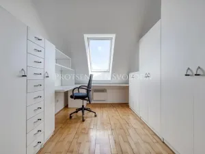 Prodej vily, Křižanov, Benešovo náměstí, 530 m2