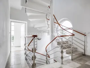 Prodej vícegeneračního domu, Křižanov, Benešovo náměstí, 530 m2