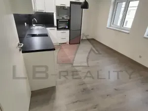 Pronájem bytu 2+kk, Kolín, Politických vězňů, 45 m2