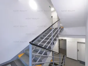 Pronájem bytu 2+kk, Praha - Holešovice, V závětří, 44 m2