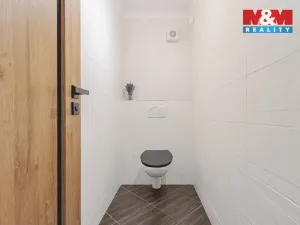 Prodej bytu 4+kk, Klatovy - Klatovy III, Husovo náměstí, 78 m2
