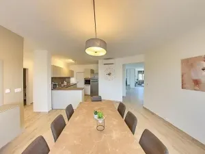 Pronájem bytu 4+kk, Pula, Chorvatsko, 165 m2