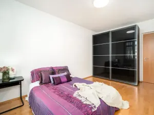 Pronájem bytu 3+kk, Praha - Vinohrady, U Zvonařky, 90 m2