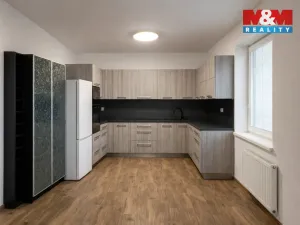 Pronájem rodinného domu, Měník, 150 m2