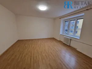 Pronájem bytu 2+1, Přerov, Šrobárova, 57 m2