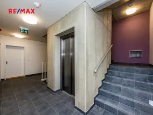 Pronájem bytu 2+kk, Hostivice, Cihlářská, 46 m2