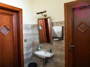 Prodej restaurace, Ludgeřovice, Hlučínská, 309 m2