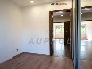 Prodej bytu 3+kk, Praha - Karlín, Molákova, 71 m2