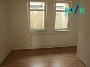 Pronájem bytu 3+1, Karlovy Vary, Slepá, 73 m2