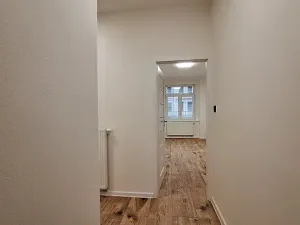 Pronájem bytu 2+kk, Praha, Bělohorská, 47 m2
