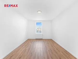 Pronájem bytu 1+1, Praha - Žižkov, Na mokřině, 41 m2