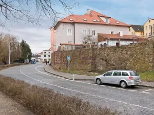 Pronájem bytu 1+kk, Jindřichův Hradec, nám. Míru, 58 m2