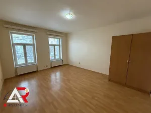 Pronájem bytu 1+1, Brno, Tomáškova, 36 m2