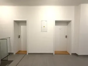 Pronájem kanceláře, Brno, Kosmákova, 38 m2