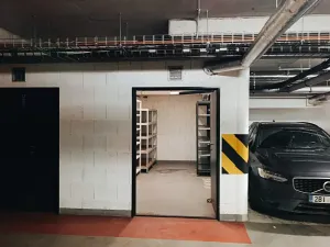 Pronájem - jiné, Praha - Malešice, Počernická, 12 m2