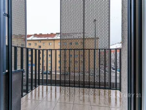 Pronájem bytu 1+kk, Praha, Kolbenova, 30 m2