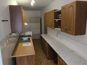 Prodej bytu 2+1, Cheb, Stavbařů, 63 m2