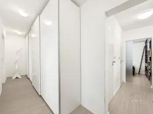 Pronájem bytu 3+kk, Praha - Žižkov, U kněžské louky, 67 m2