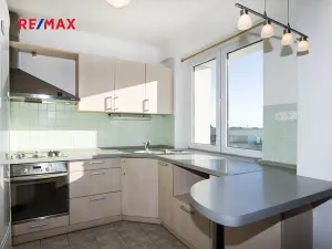 Pronájem bytu 3+1, Praha - Břevnov, Na Petřinách, 63 m2