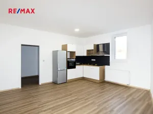 Prodej činžovního domu, Ústí nad Labem, náměstí Prokopa Velikého, 576 m2