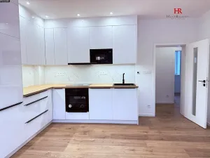 Pronájem bytu 3+kk, Benešov, Ulrichova, 61 m2