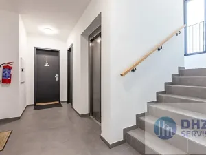 Pronájem bytu 1+kk, Nymburk, K Lesu, 39 m2