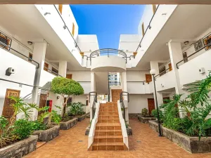 Prodej bytu 2+kk, Adeje, Španělsko, 74 m2