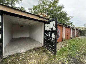 Prodej garáže, Praha - Vršovice, 18 m2