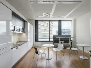 Pronájem kanceláře, Praha - Nusle, Pikrtova, 536 m2