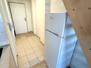 Pronájem bytu 1+kk, Praha - Vysočany, Poděbradská, 30 m2