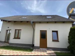 Pronájem rodinného domu, Postřižín, Duhová, 176 m2