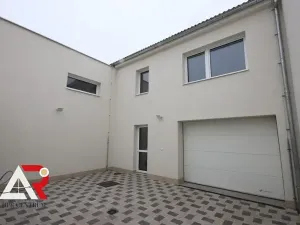 Pronájem bytu 1+kk, Brno, Táborská, 28 m2