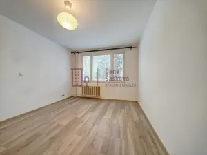 Pronájem bytu 2+1, Jindřichův Hradec, sídliště Vajgar, 62 m2