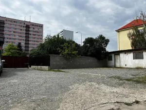 Pronájem garážového stání, Mladá Boleslav, Galetova, 86 m2